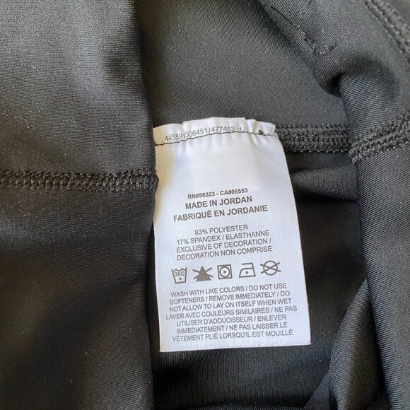 𝅺NIKE BNWOT Training Pants Sz Xsmall Gold Trim - Picture 10 of 11